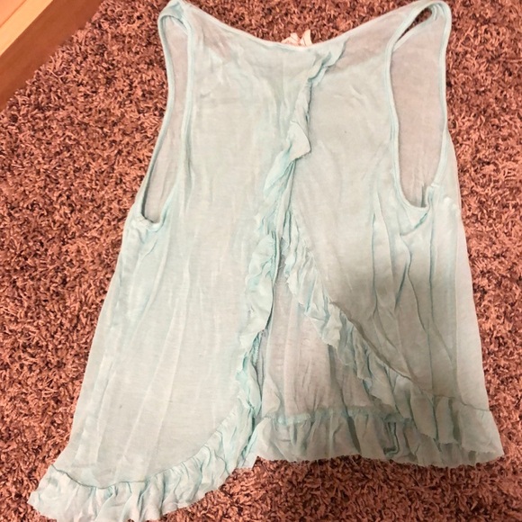 bundle of two crop tops - Picture 5 of 5